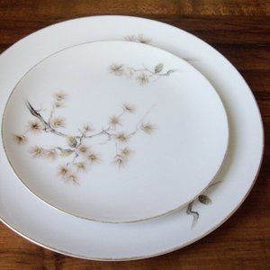 Wentworth dinner/bread plates (#EV418)